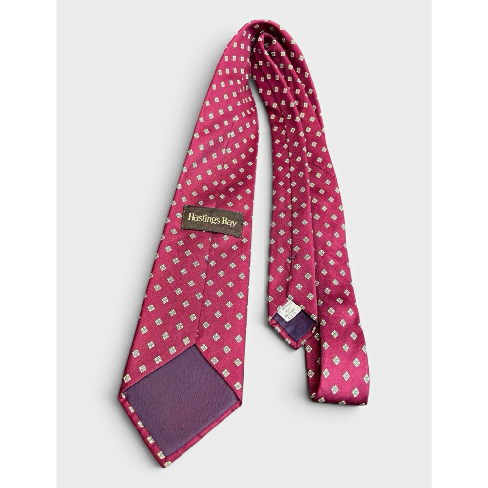 Vintage Hastings Bay Men's 100% Silk Woven Tie Red Geometric Pattern Pointed